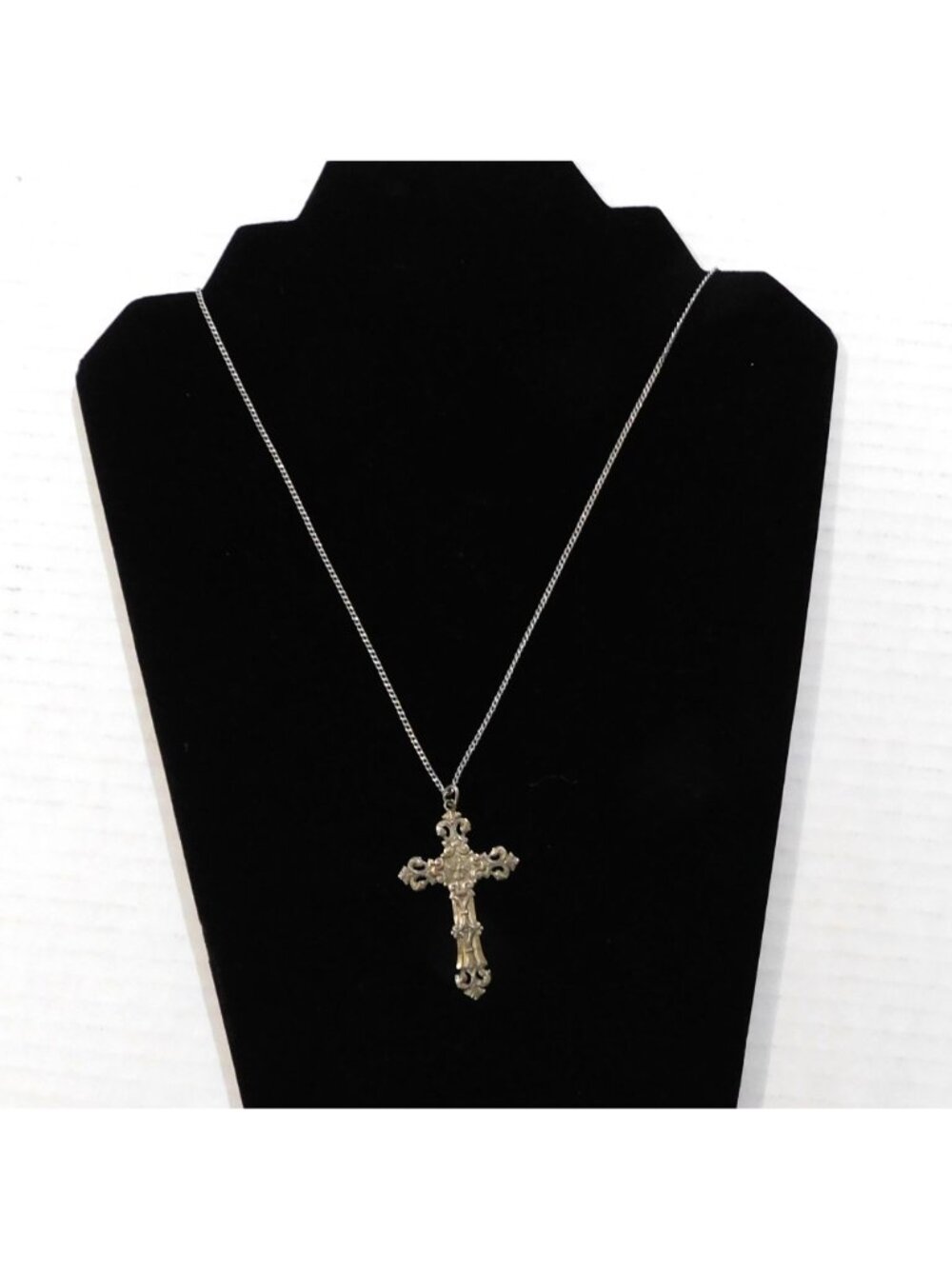 Vintage Sterling Chapel Cross Necklace 27" Endless Chain Ornate 2” Pendant - Picture 3 of 9